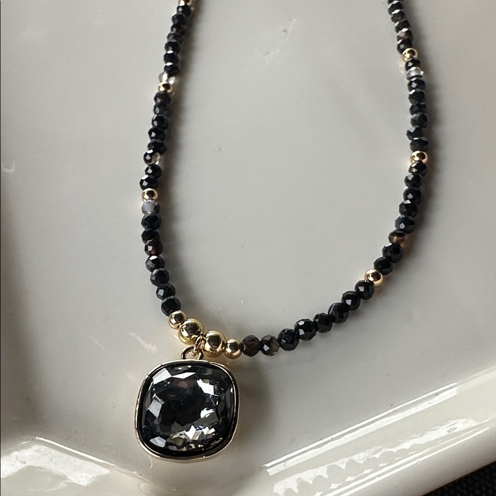 🖤New Black Agate and Austrian Crystal Pendant Necklace - Picture 4 of 6